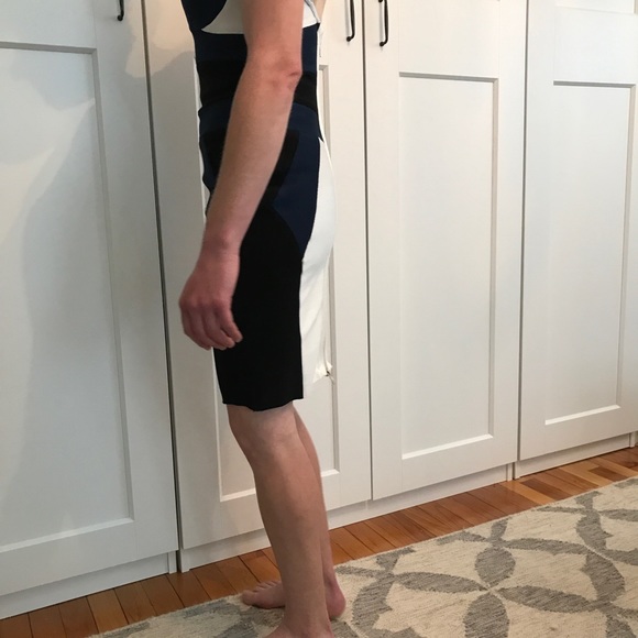 Wyatt Body Con Dress Size Medium - Picture 3 of 8